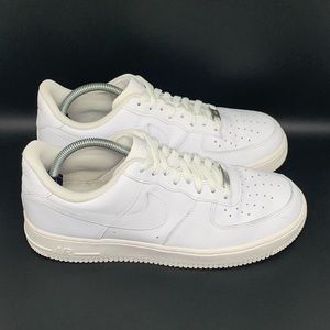 Nike Air Force 1 Low '07‎ Triple White Shoes DD8959-100 Women's Sz 11